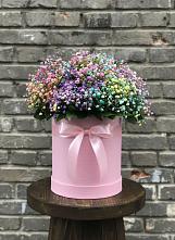 Цветочная композиция из Гипсофила и Розы в шляпной коробке в Козет