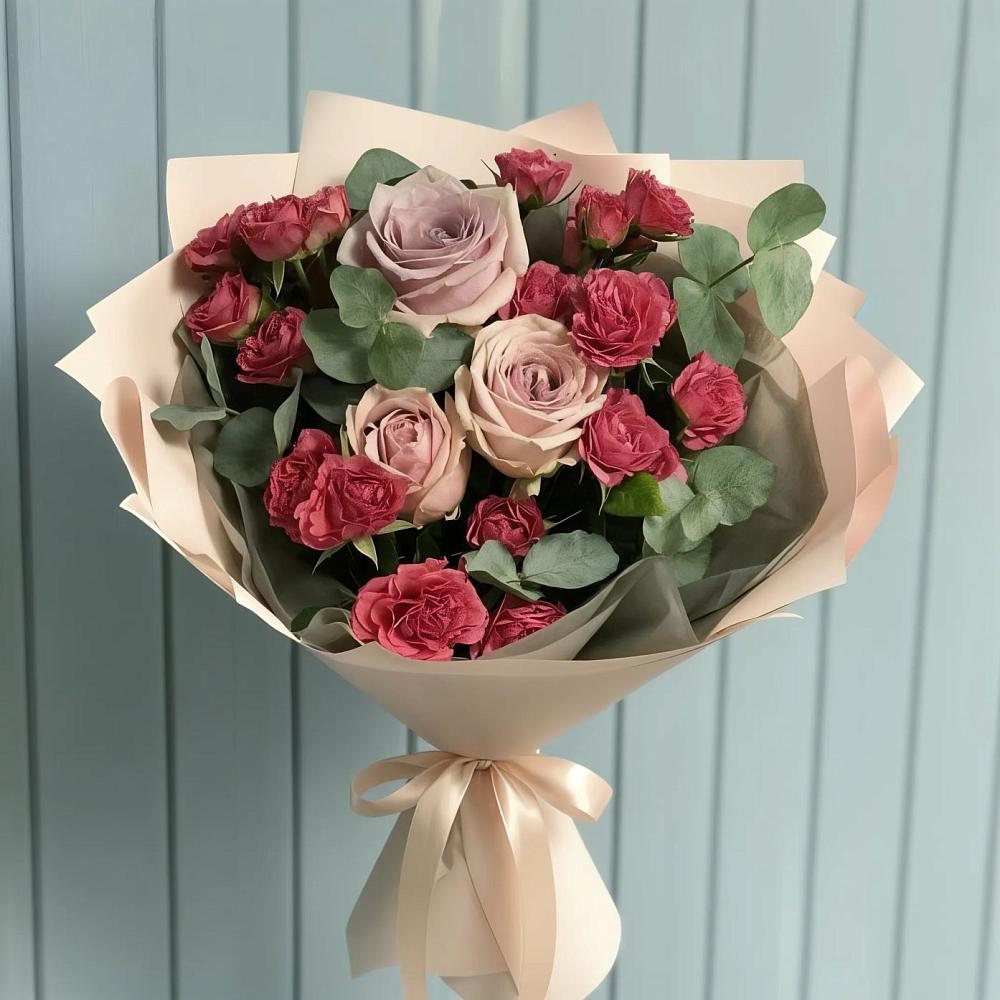 Букет цветов из: Гвоздики и Розы в Козет