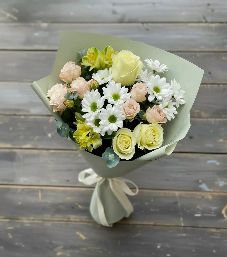 Букет цветов из: Альстромерии, Розы и Хризантемы в Козет