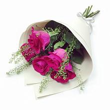 Букет цветов из:  Розы в Козет