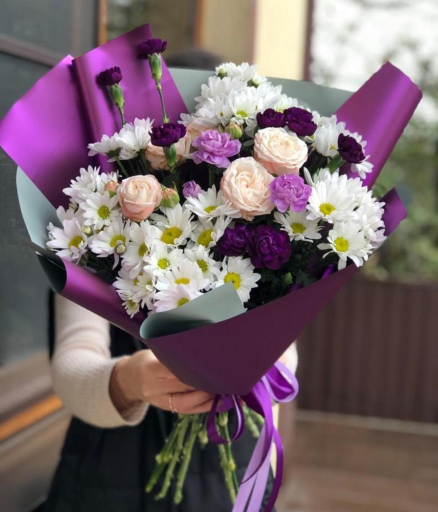 Букет цветов из: Хризантемы, Гвоздики и Розы в Козет