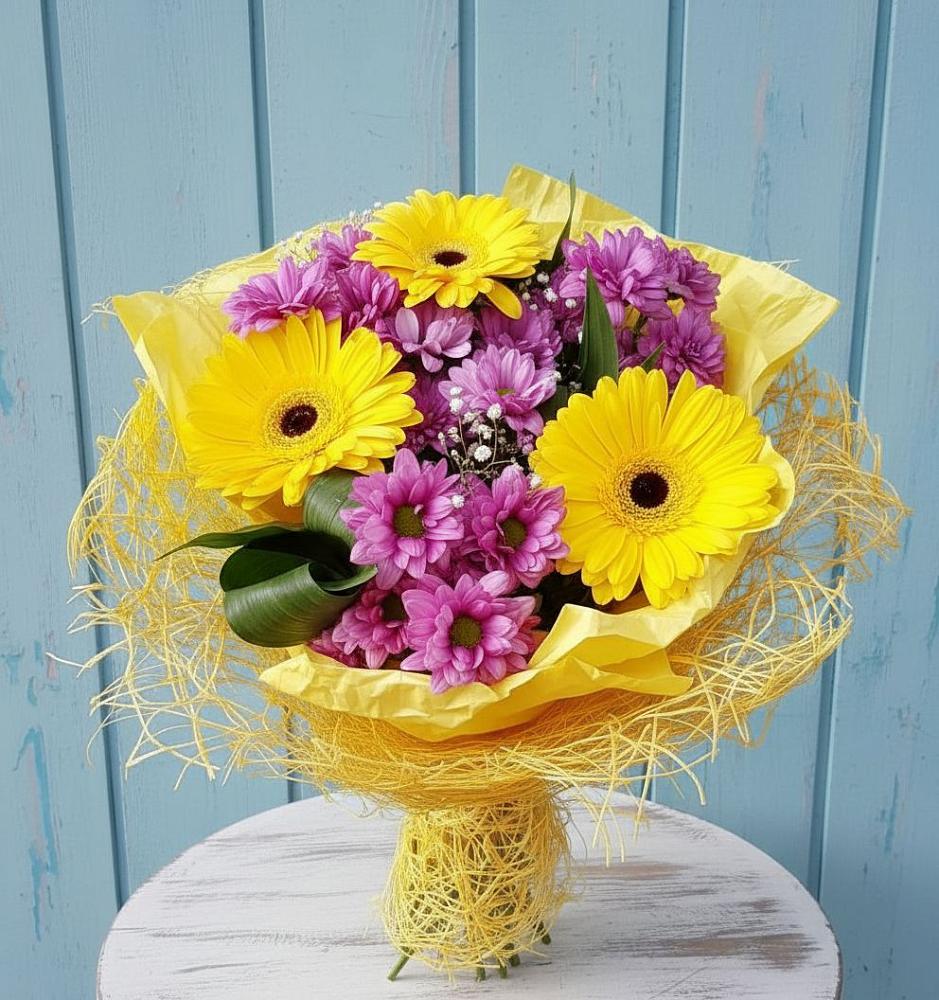 Букет цветов из: Хризантемы и Герберы в Козет