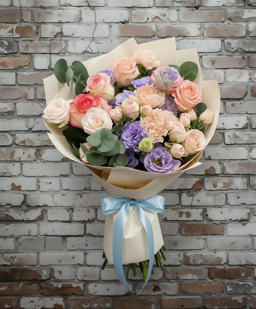 Букет цветов из: Розы, Лизиантусы и Гвоздики в Козет