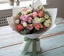 Букет цветов из:  Розы, Лизиантусы и Гвоздики #REPLACE_PRED# Козет