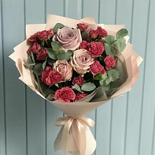Букет цветов из:  Гвоздики и Розы в Козет